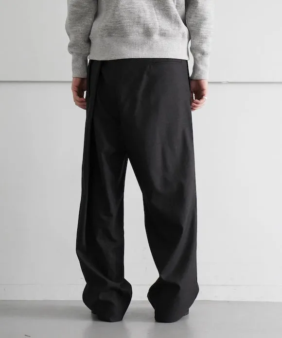 APRIORI Slacks "BROWN"