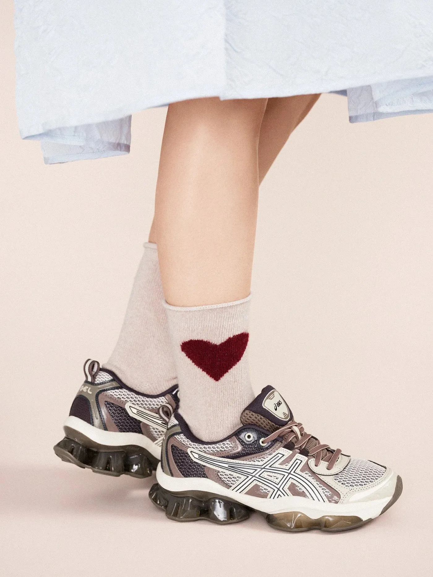 Hansel From Basel | Love Cashmere Crew in Beige