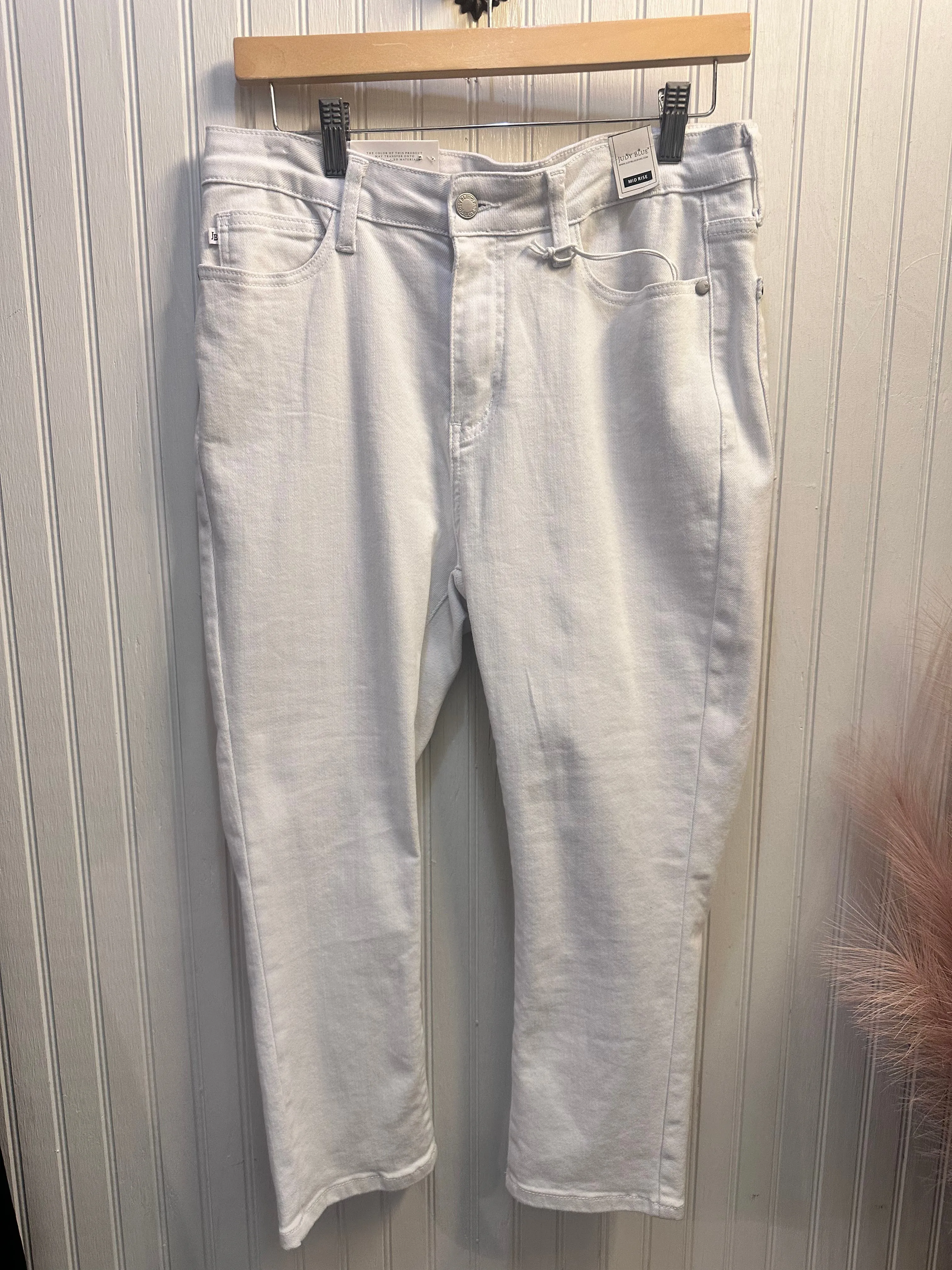 Pearly White Capris